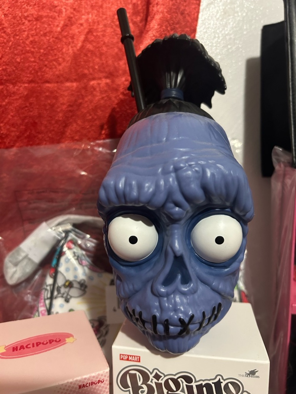 BEETLE JUICT MOVIE Skull Head cup with straw  with Wide Eyes